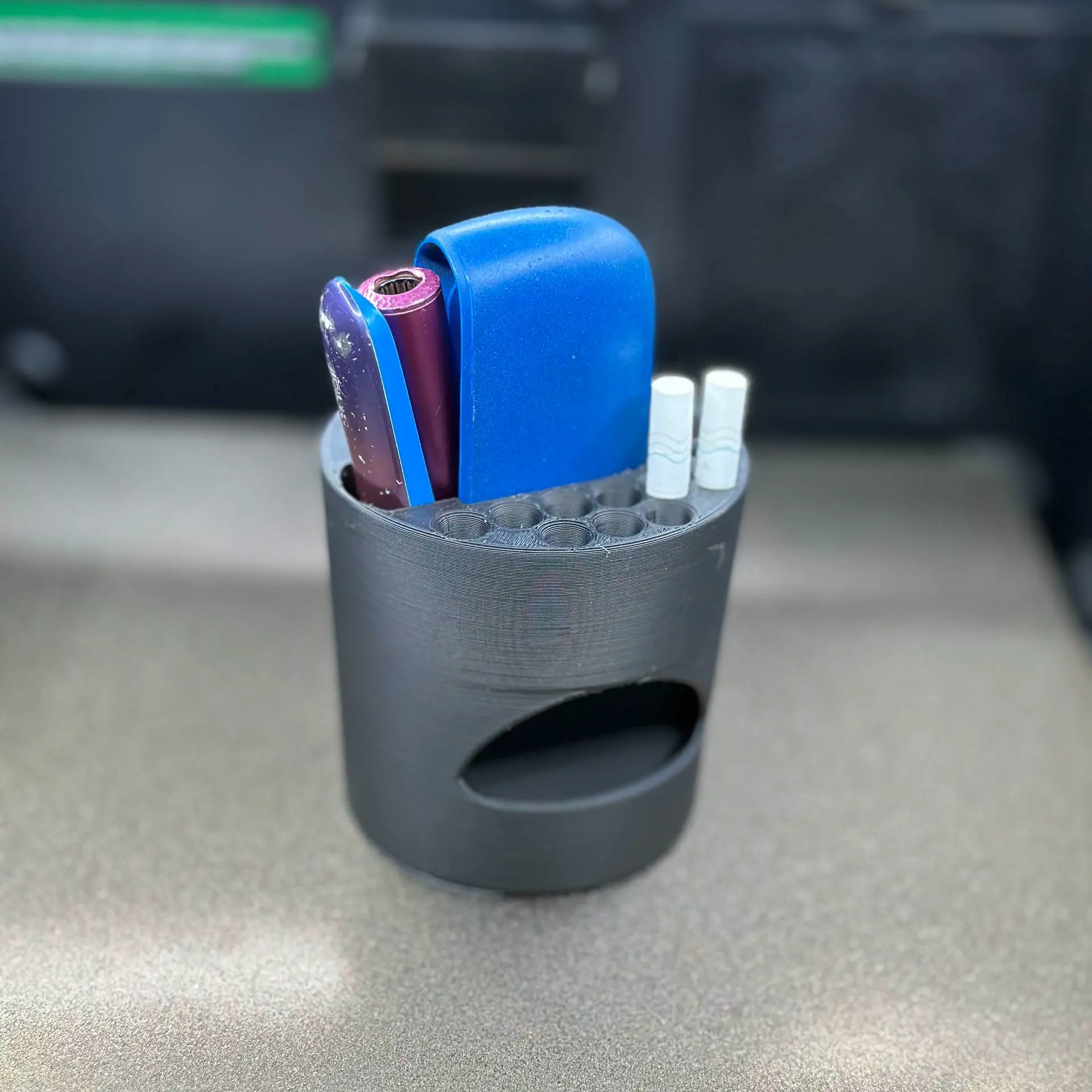 IQOS ILUMA CAR HOLDER (CUPHOLDER)