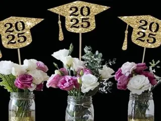 2025 Grad Center Piece
