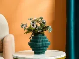 gear vase -0