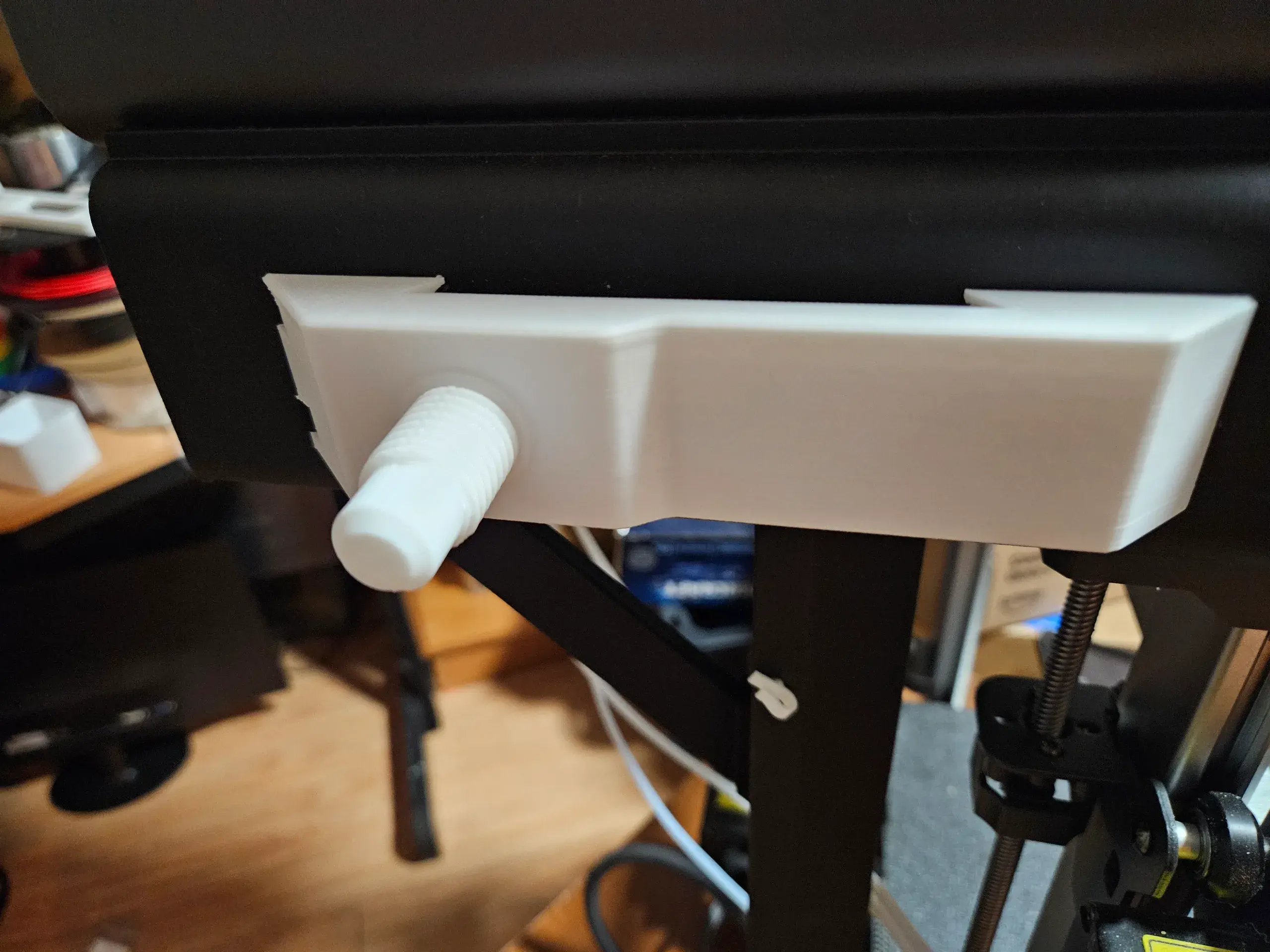 Interchangeable spool holder for CFS Hi overhead (MS)