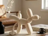 peeing balloon dog -1