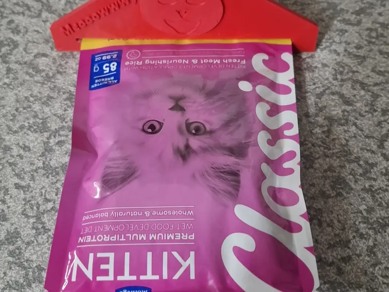 猫粮袋挤压器