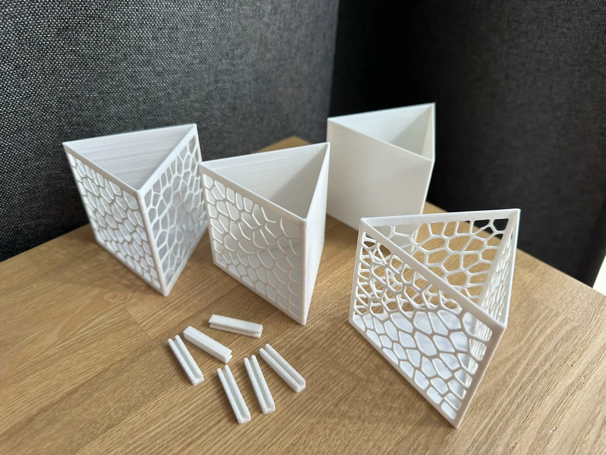 Modular organizer made of triangular boxes