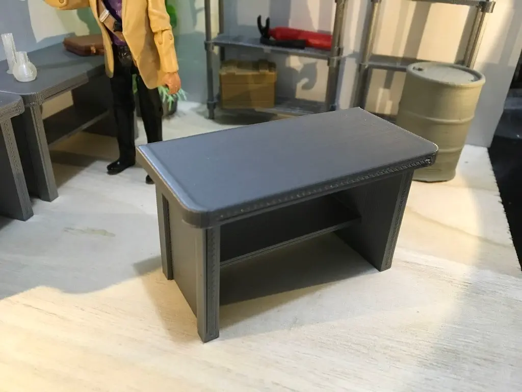 Lab Workbench (1:18 scale)