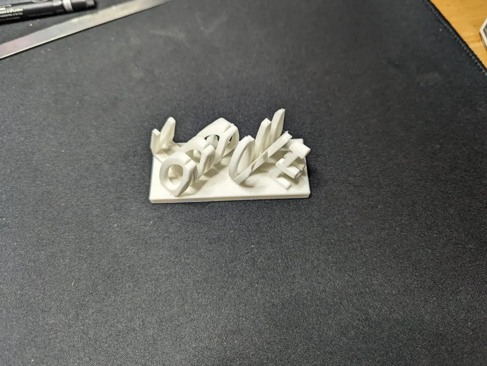 Love Mom sculpture