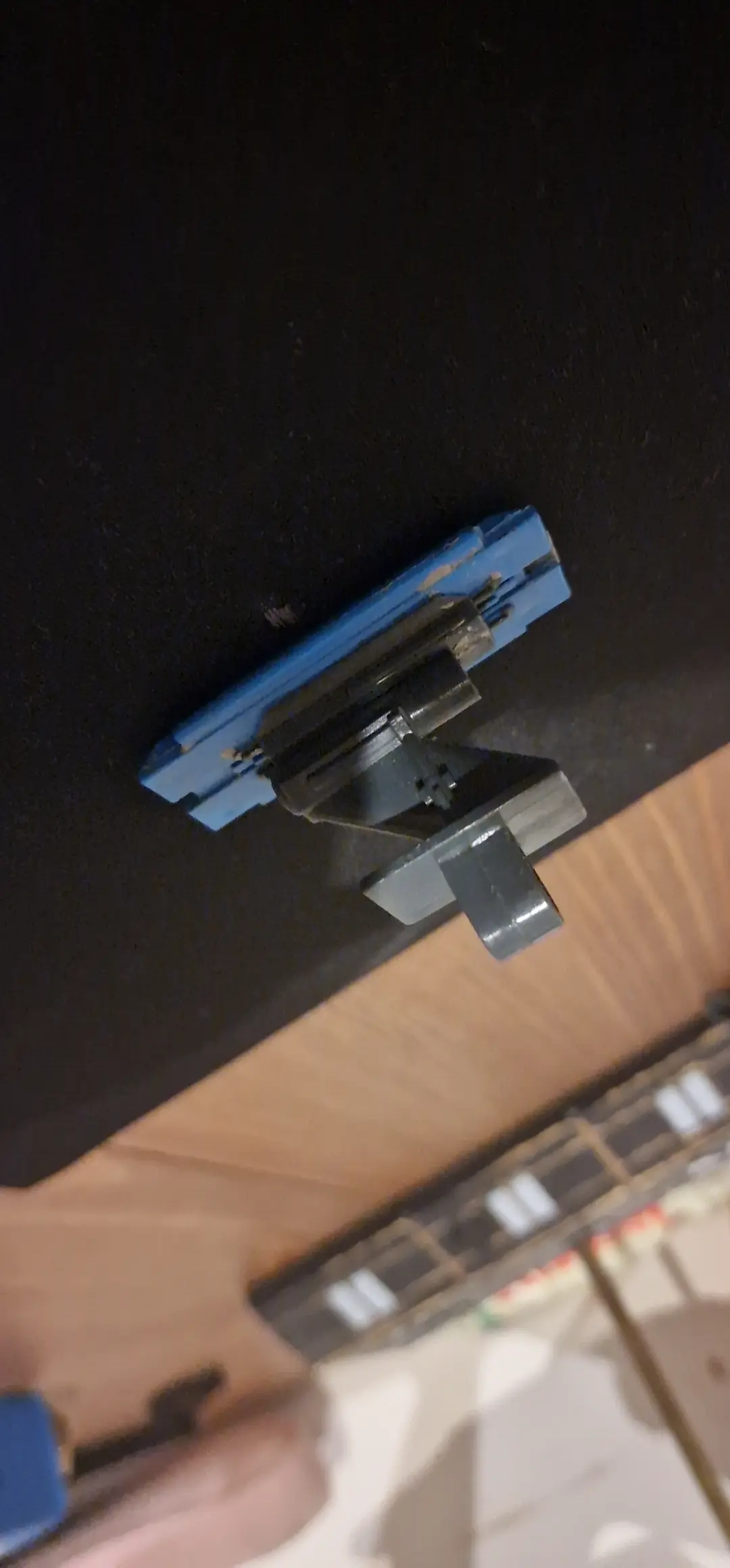 space precinct car landing strut