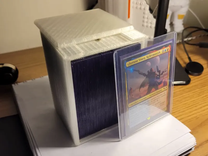 Doppia manica Commander Top Loader Deck Box MTG