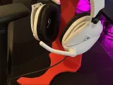 Headphone Stand-1
