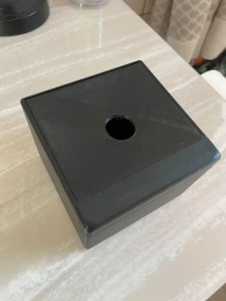 Box with Sliding Lid with Hole