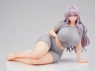 Luna Ashford – Ecchi Figurine