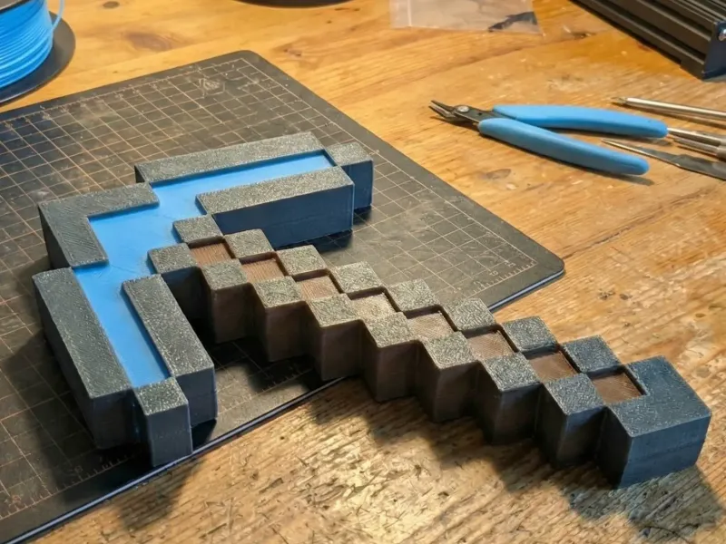 Minecraft Pickaxe (Scalable)