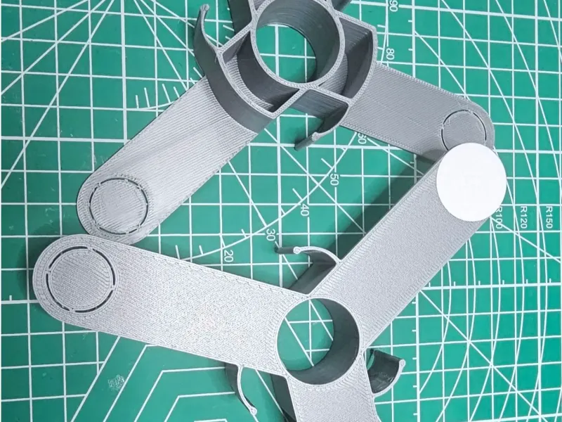 RFID tag reusable spool bracket