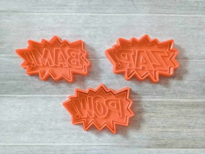 GOLPES SUPER HEROES CORTANTE DE GALLETAS