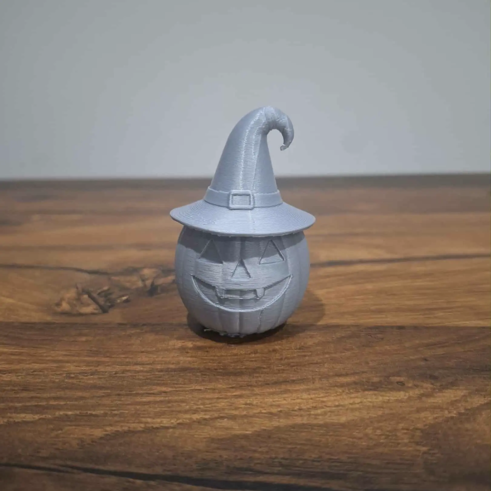 Pumpkin whit witch hat