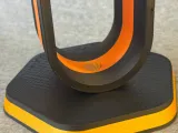Modern Headphone Stand-2