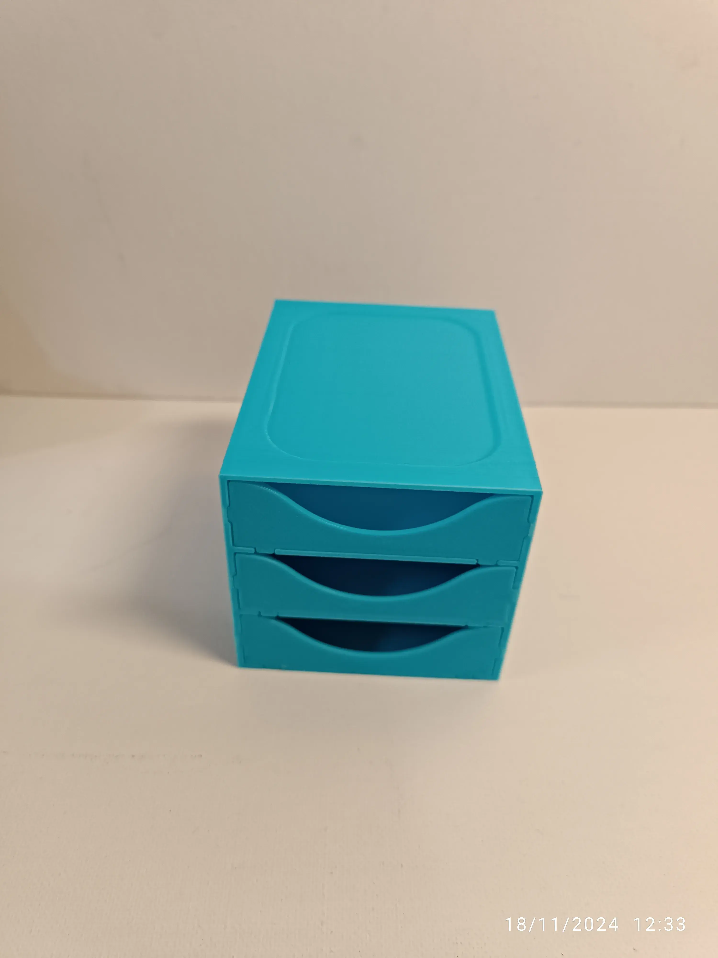 🗄️ Mini Casier de Rangement 3 Tiroirs – Gratuit