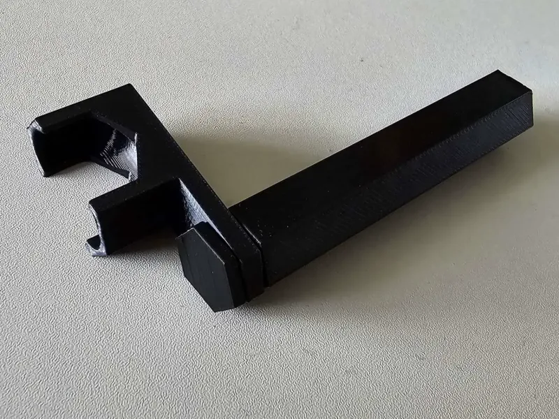 HexWinder: String Winder for Guitar and Ukulele