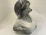 female wolf bust-2
