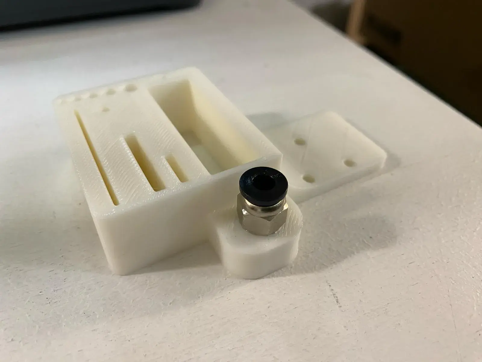 Ender V3 SE/KE Tool Holder with filament guide PC4-М10x1.5
