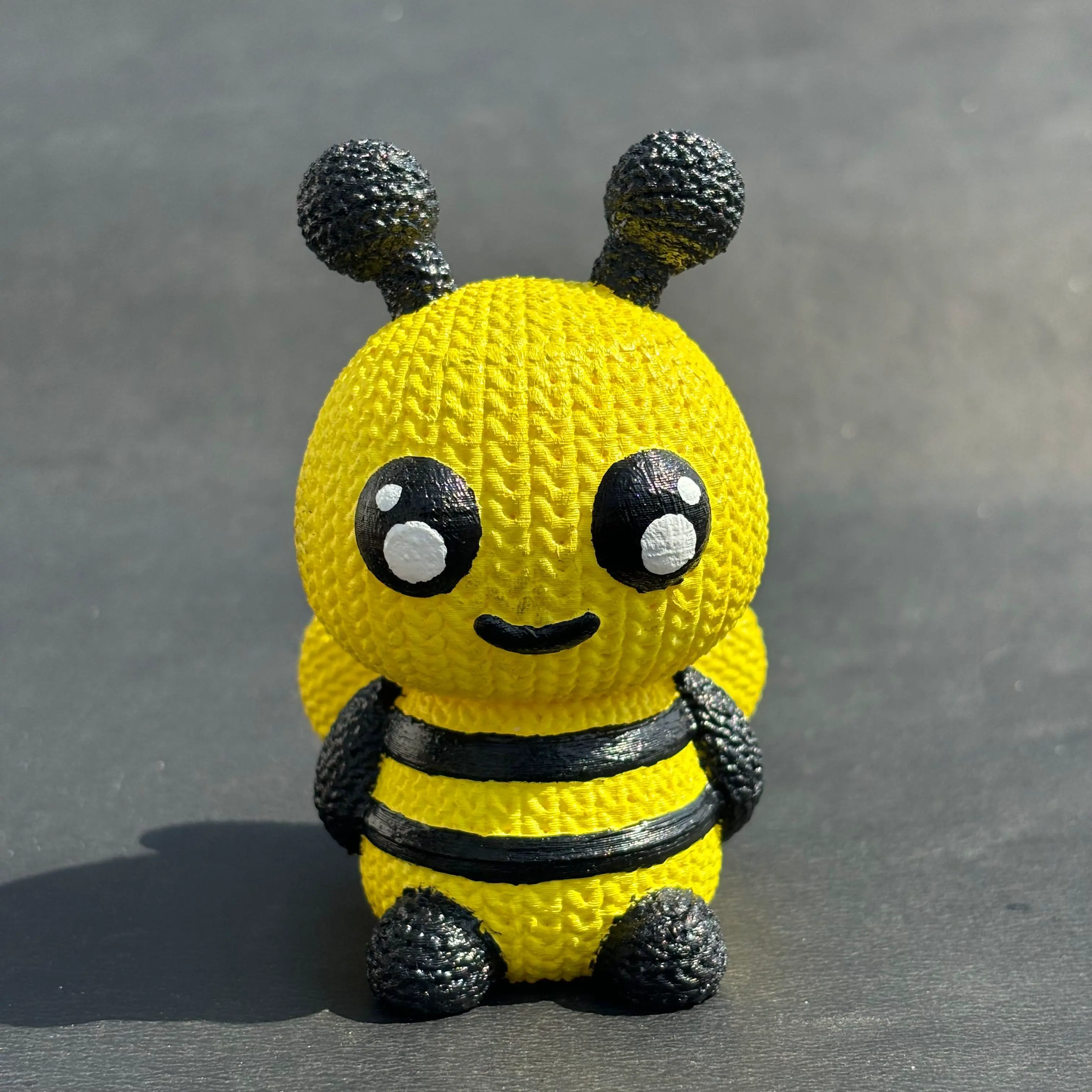 Knitted Bee