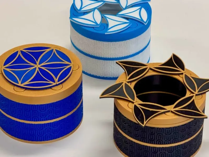 Mechanical Spinning Top Box