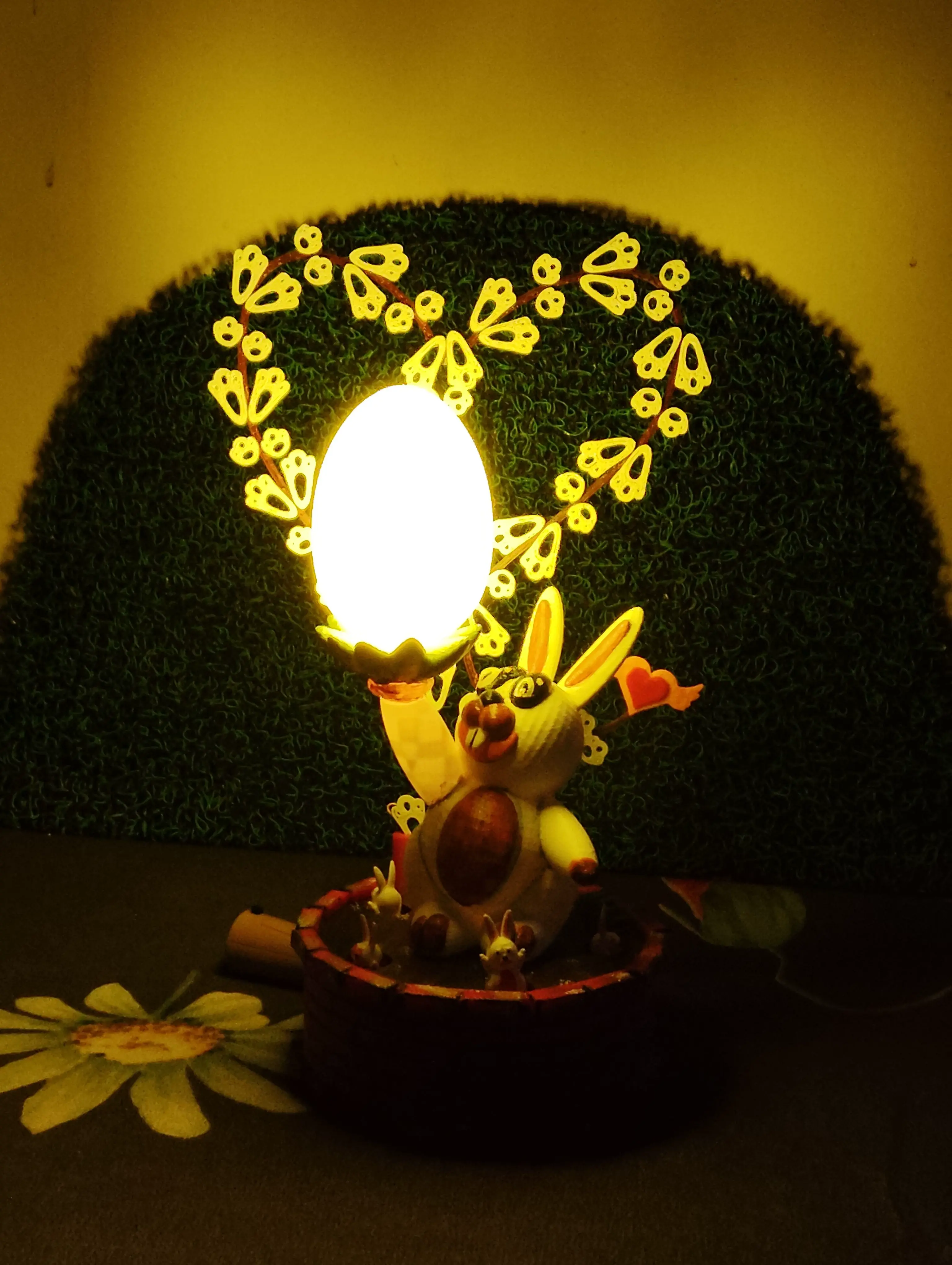 "Happy Easter Bunny Egg-Lamp"
