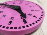 Teaching clock with lifting numbers-2