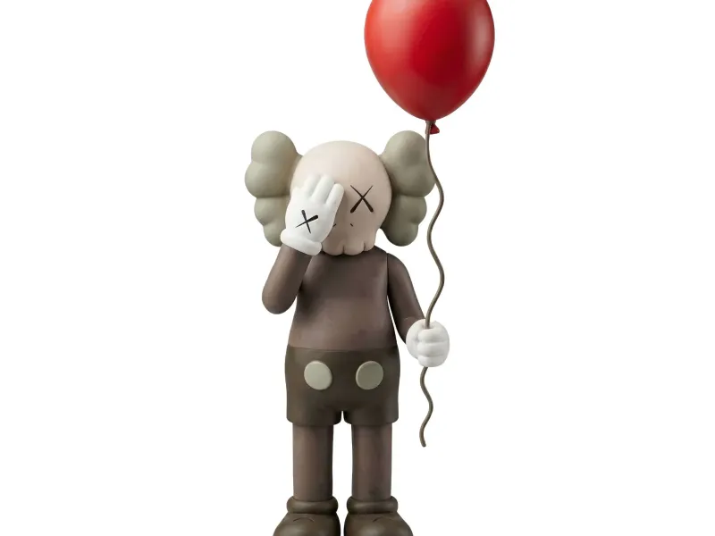 Kaws width balloon