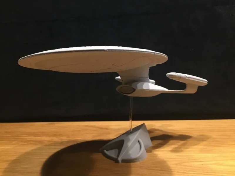 Enterprise D no supports