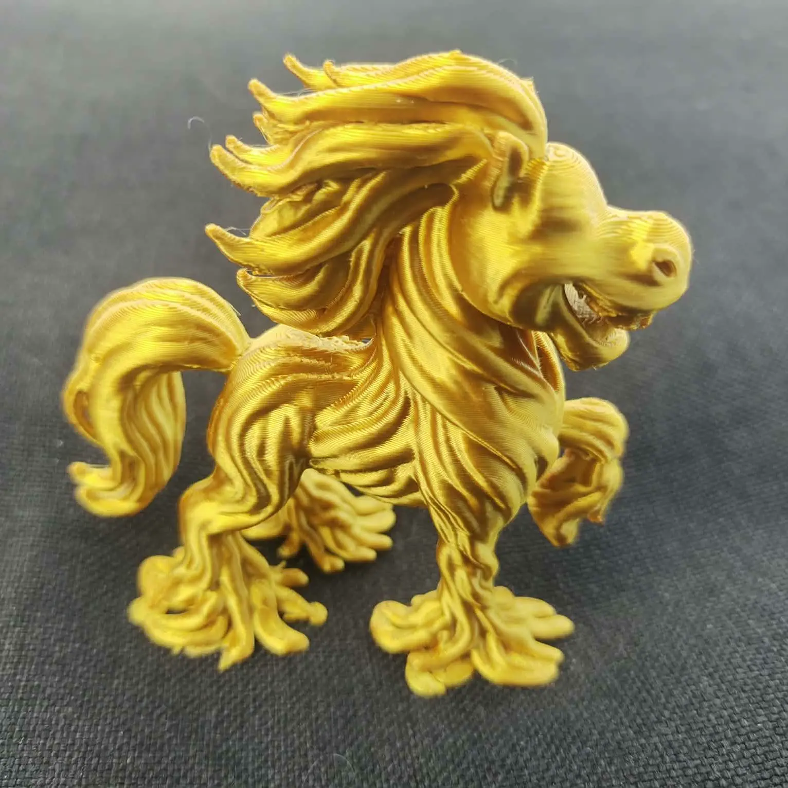 Vein-wood Happy Horse Sculpture With Flowing Mane