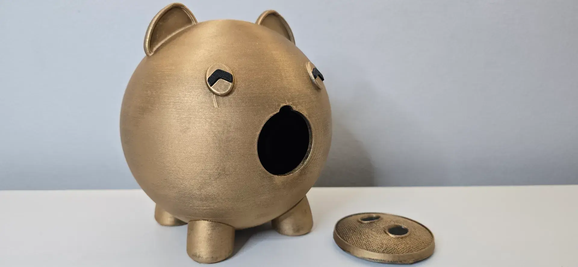 SQUID GAME 2 GOLD PIG MONEY BOX STORAGE