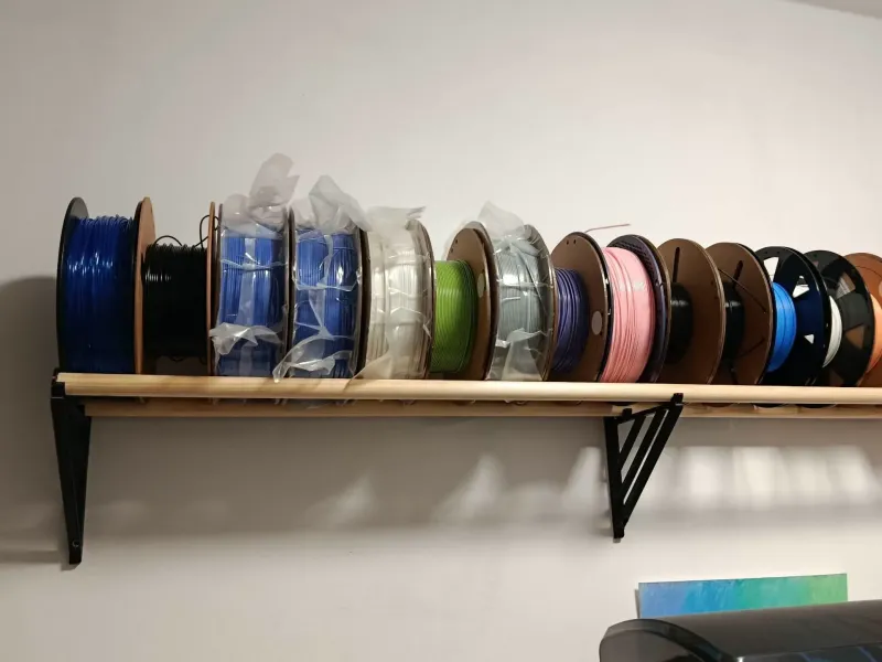 3D printed shelf on the wall