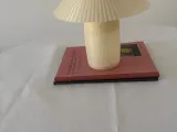 Mushroom table lamp-3