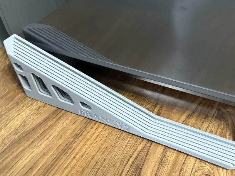 5 Plates and 1 top windows holder