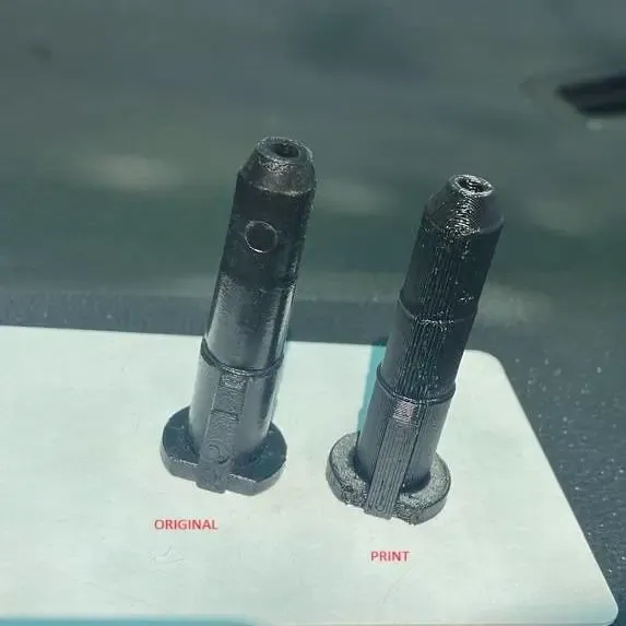 2014 Ford Ecosport glove box pin