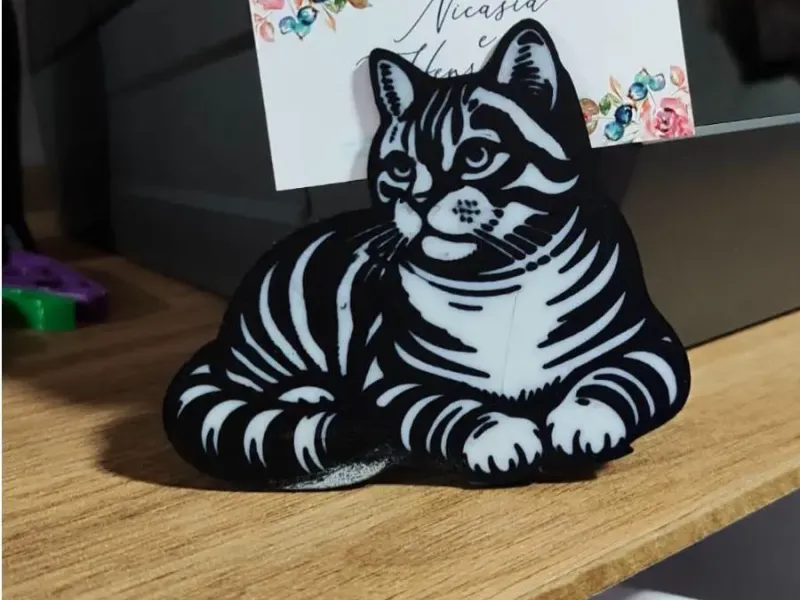 Cat photo holder