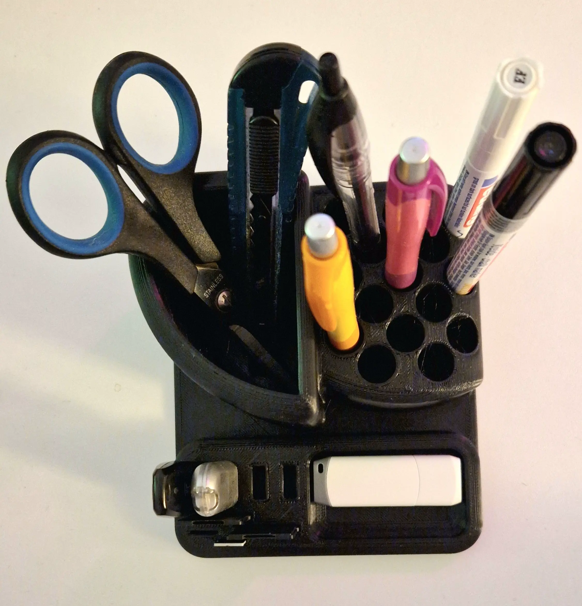Desktop organizer