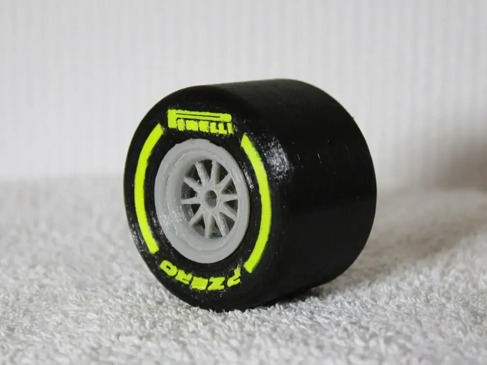 Formula 1 2018 rear wheel (scale 1:10)
