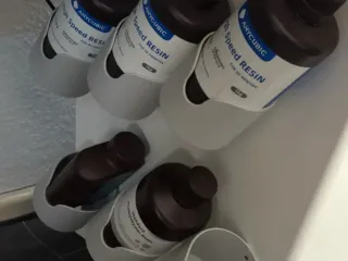 Resinbottle Wallmount