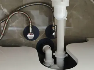 under sink valves - chiere per valvole sottolavello