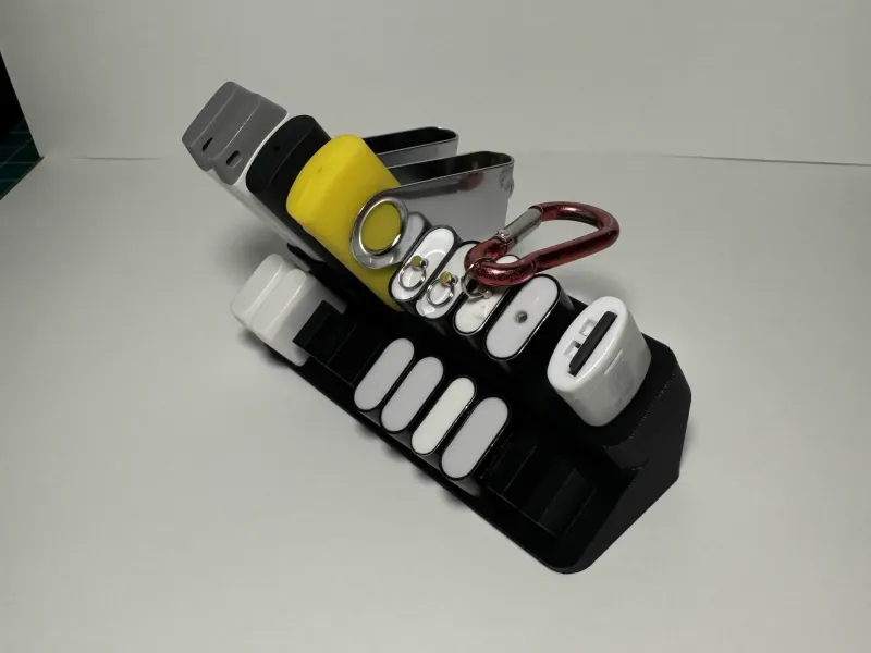 USB Drive Storage with Cap holders (Angled Magnetic Ver)