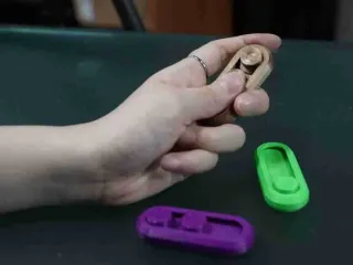 magnetic fidget toy