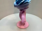 Rose-Headed Specter-3