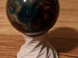 marble stand-0