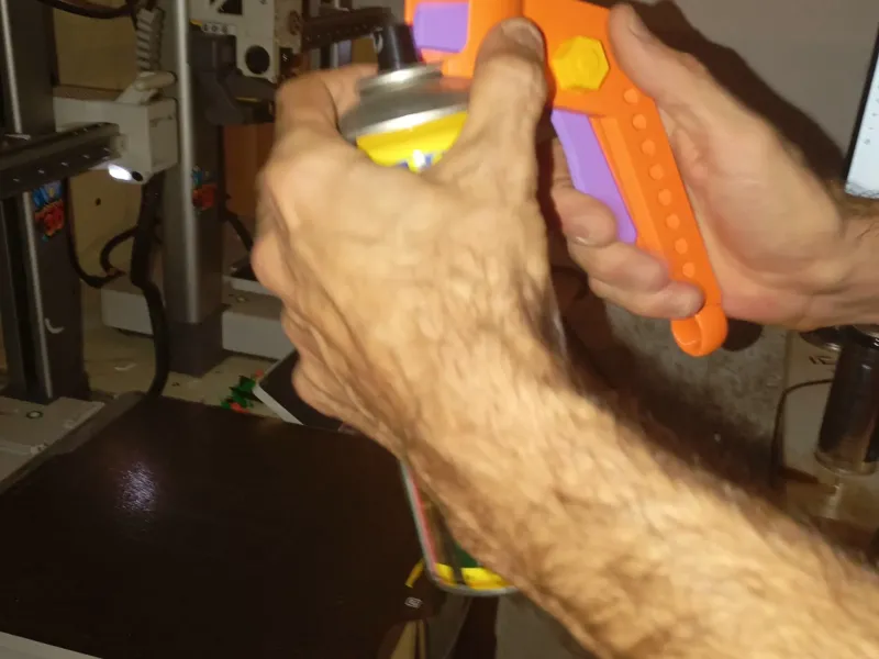 Accessoire de peinture pour bombe aérosol