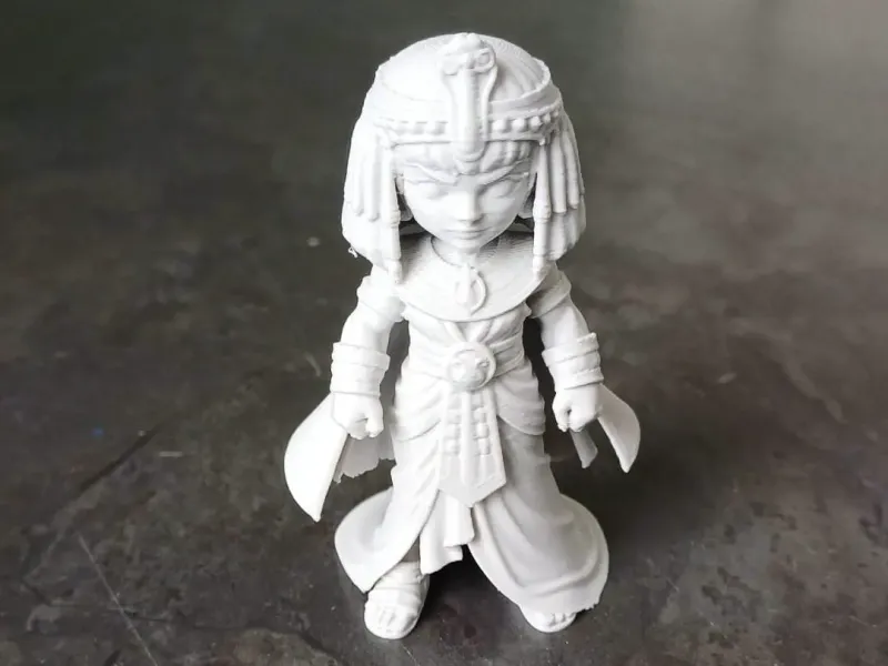 Cleopatra Figurine – Elegant Egyptian Queen