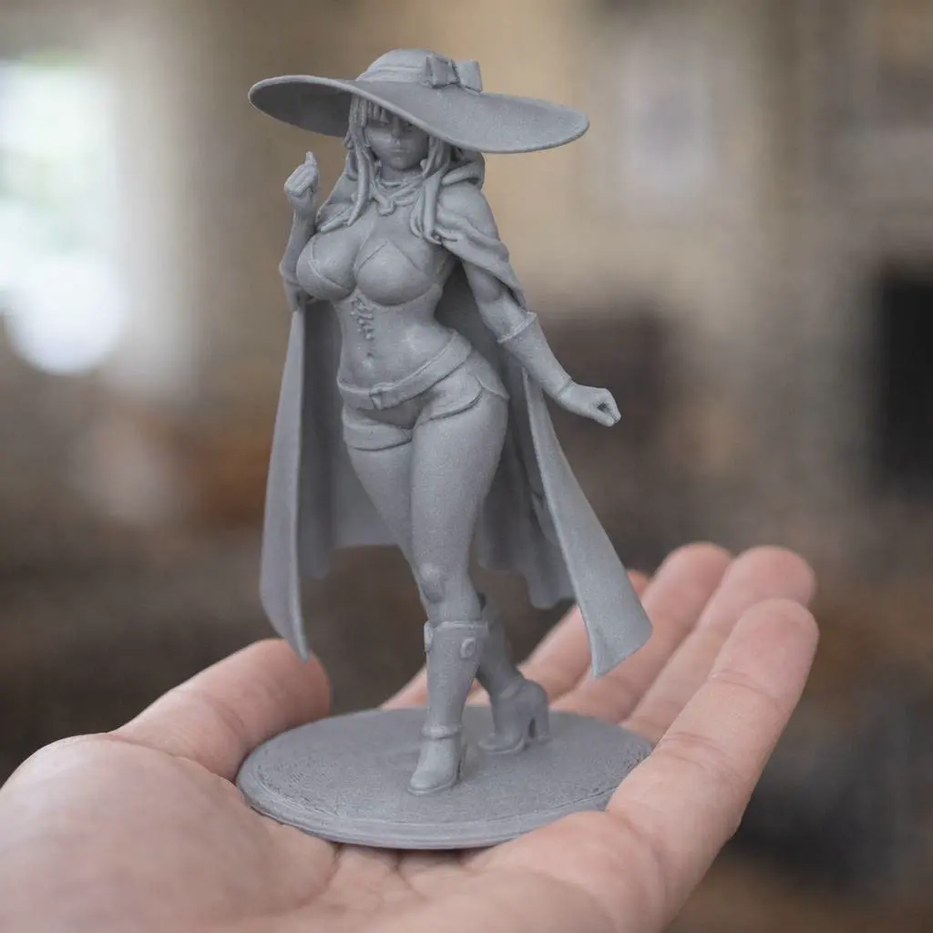 Sexi Mage Girl Figurine