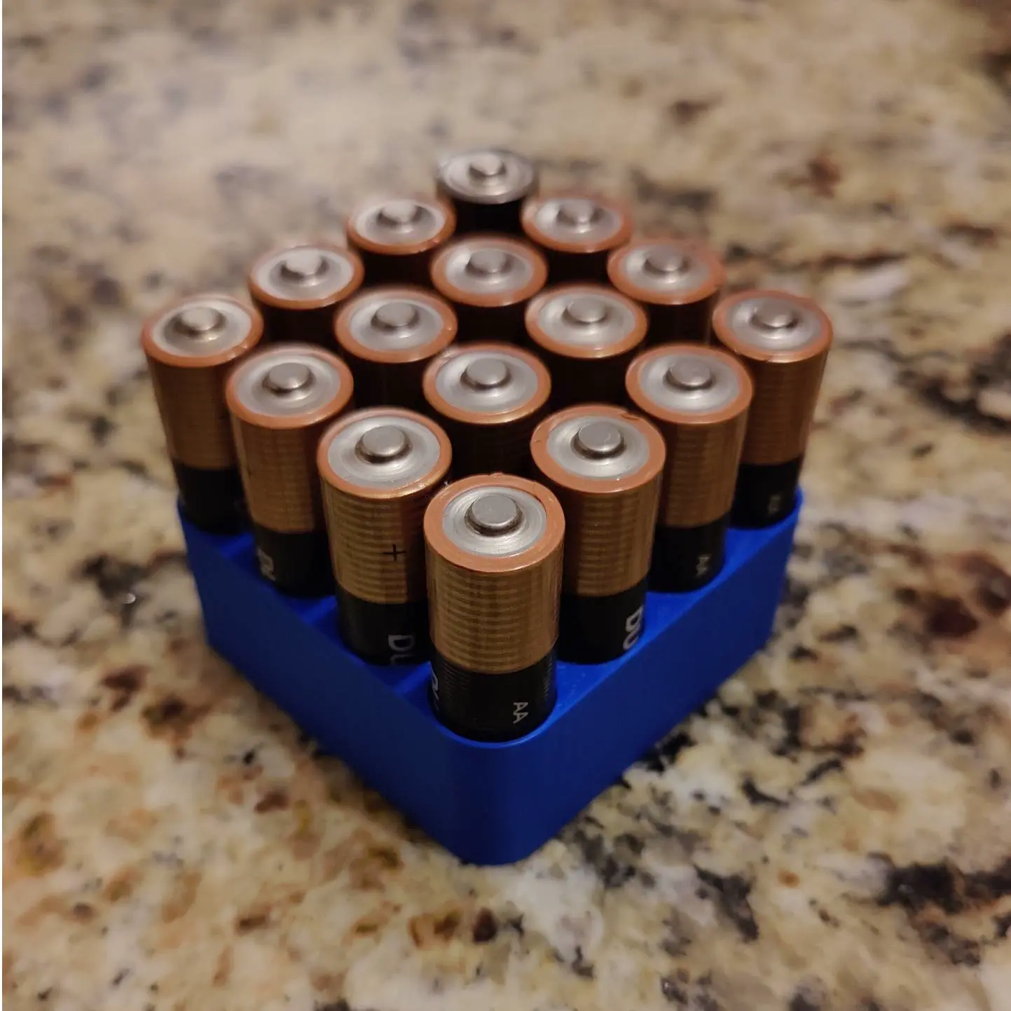 Compact AA Battery Holder – 16-Slot Organizer