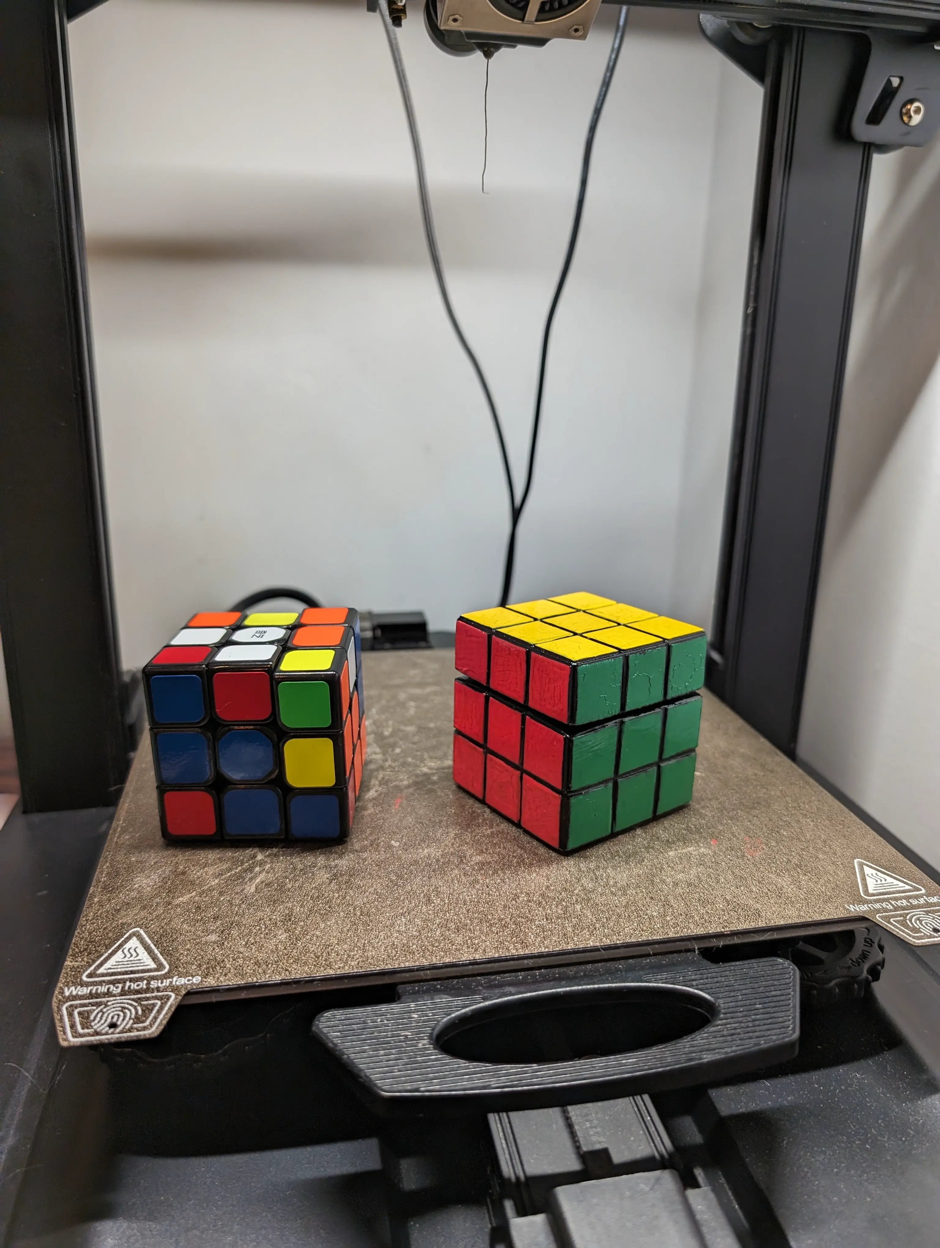 Rubik’s Cube Box (FUNCTIONAL)