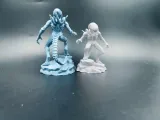 Xenomorph Alien on Rock – Display Figure-2
